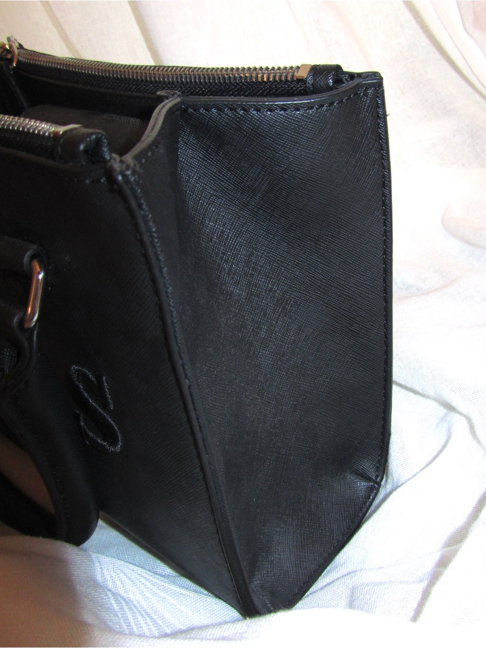 Authentic GUESS Black Logo Top-Handle Bag with Two Straps - Picture 11 of 16